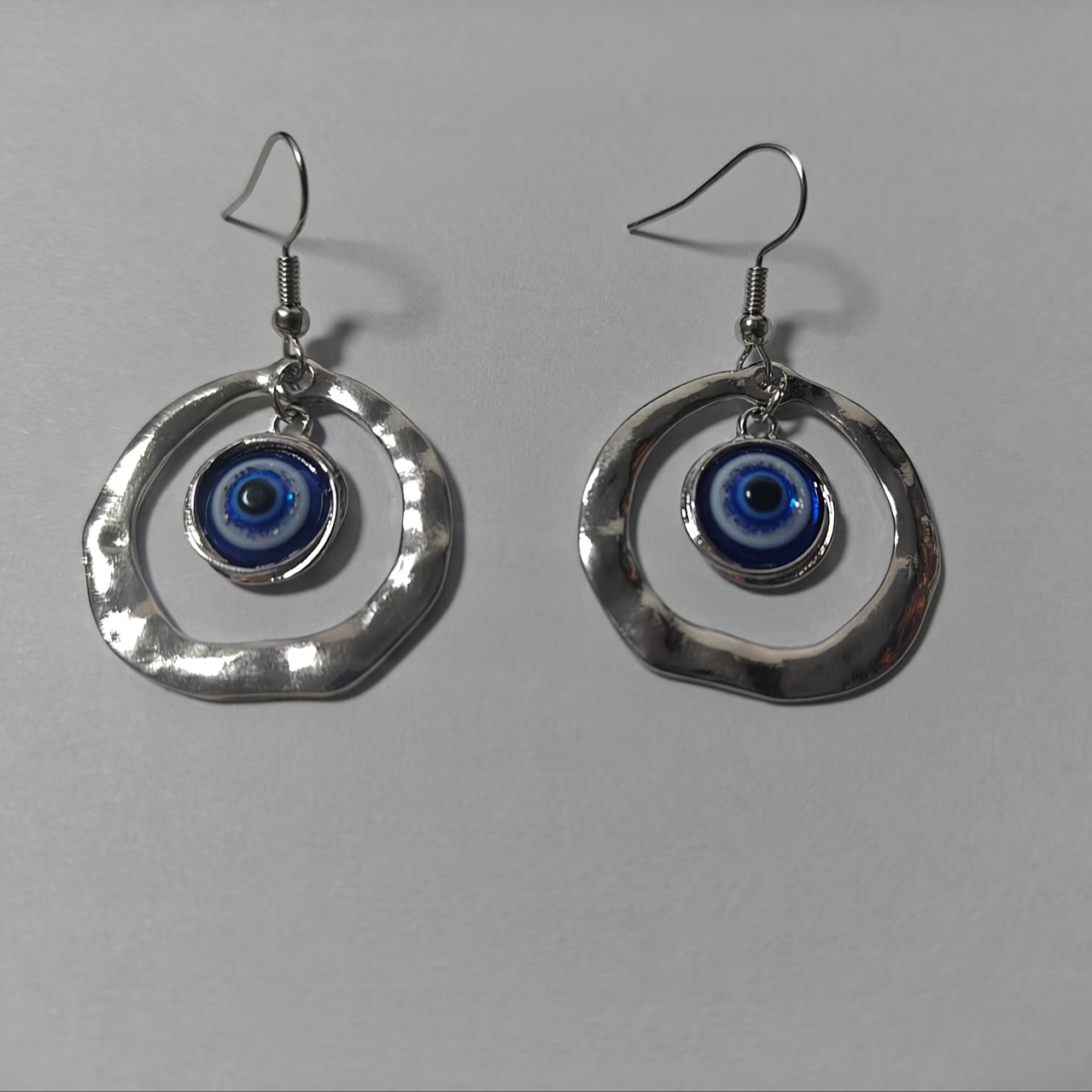 Vintage Style Dangle Earrings for Daily Wear